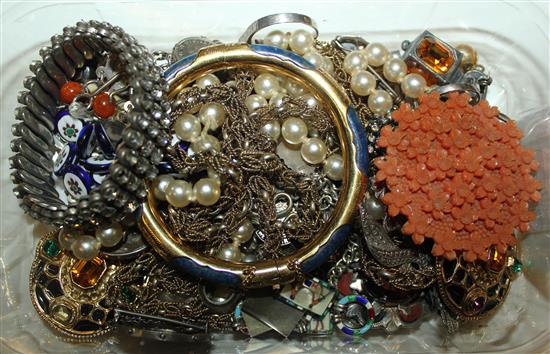 Mixed jewellery
